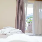 Aneton Aparthotel