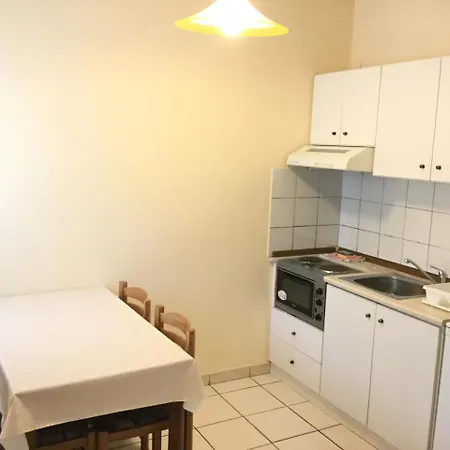 Ξενοδοχείο με διαμερίσματα άνετον Χρυσή Αμμουδιά