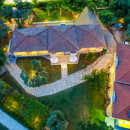 Lejlighedshotel Aneton 2*