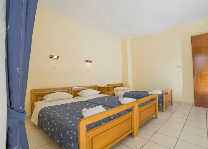 Aneton Apart-hotel 2*